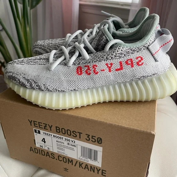 Adidas Yeezy Boost 350 V2 Blue Tint - Size: 4 (Worn 2x)